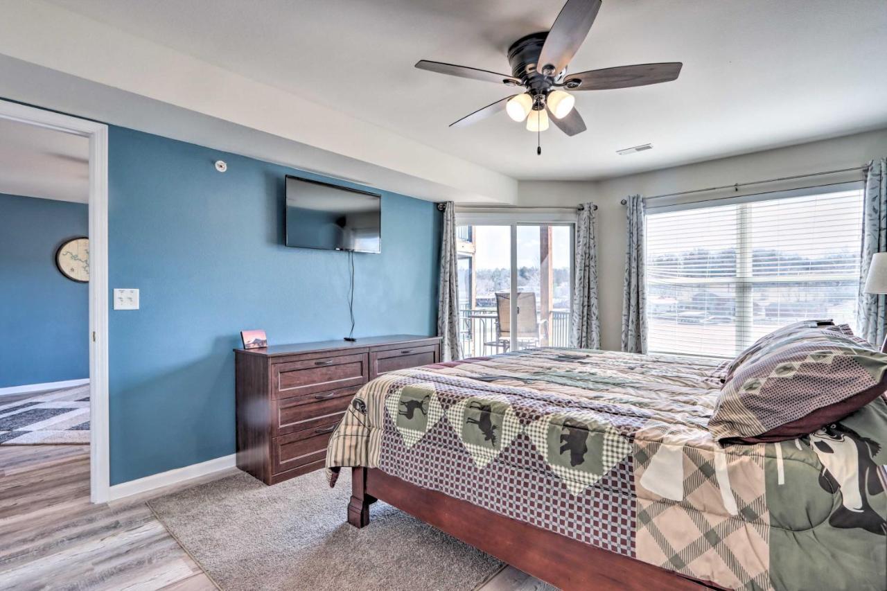 Step-Free Camdenton Condo With Boat Ramp, Dock, Slip المظهر الخارجي الصورة