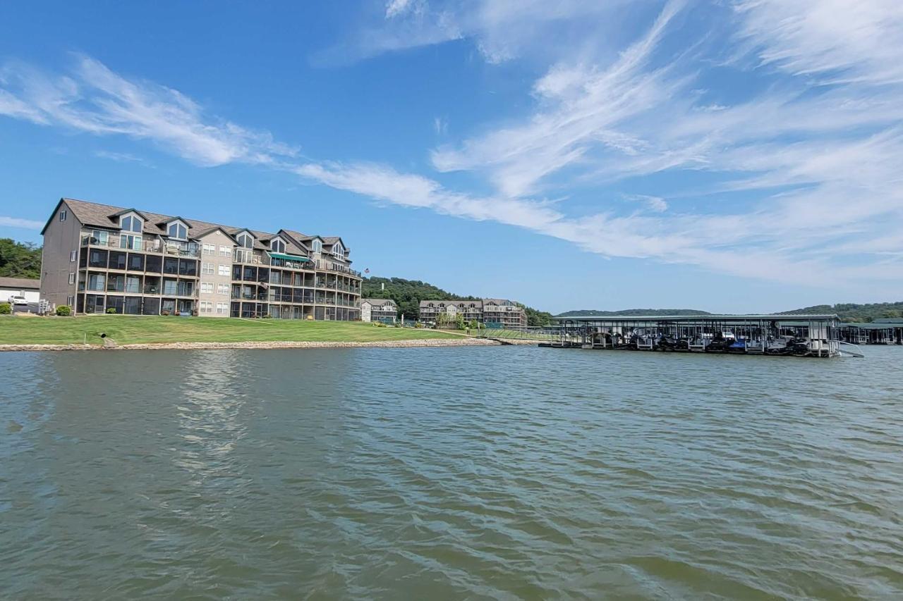 Step-Free Camdenton Condo With Boat Ramp, Dock, Slip المظهر الخارجي الصورة