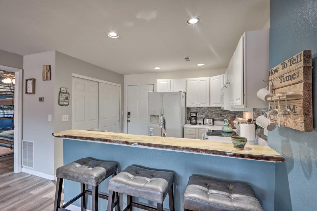 Step-Free Camdenton Condo With Boat Ramp, Dock, Slip المظهر الخارجي الصورة